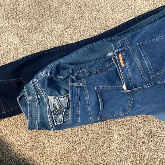 Lane Bryant Jeans bundle of jeans 4pairs Size 16/ - Picture 3 of 7